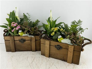 Mixed-Colour Floral Arrangement – Wooden Crate