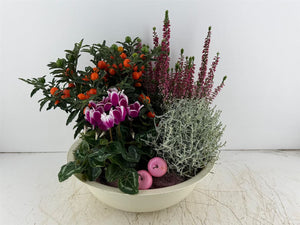 Mixed Colour Arrangement in Extra-Large Cream Zigzag Bowl