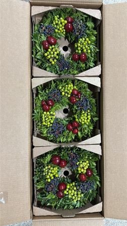Luxury Green Decorative Wreath – 30cm