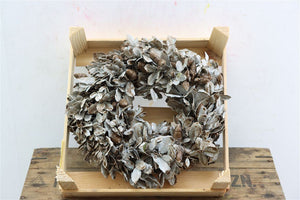 Antique Caramel Wax Oak Wreath – 30cm