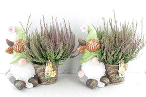 Outdoor Green Hat Gnome Arrangement with Basket – 28cm Ceramic Pot
