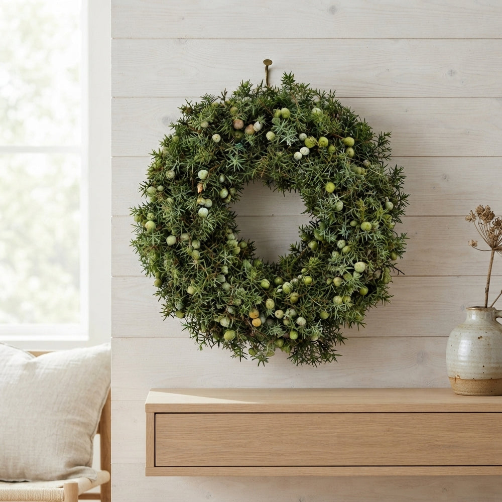 Natural Green Juniper Wreath – 30cm