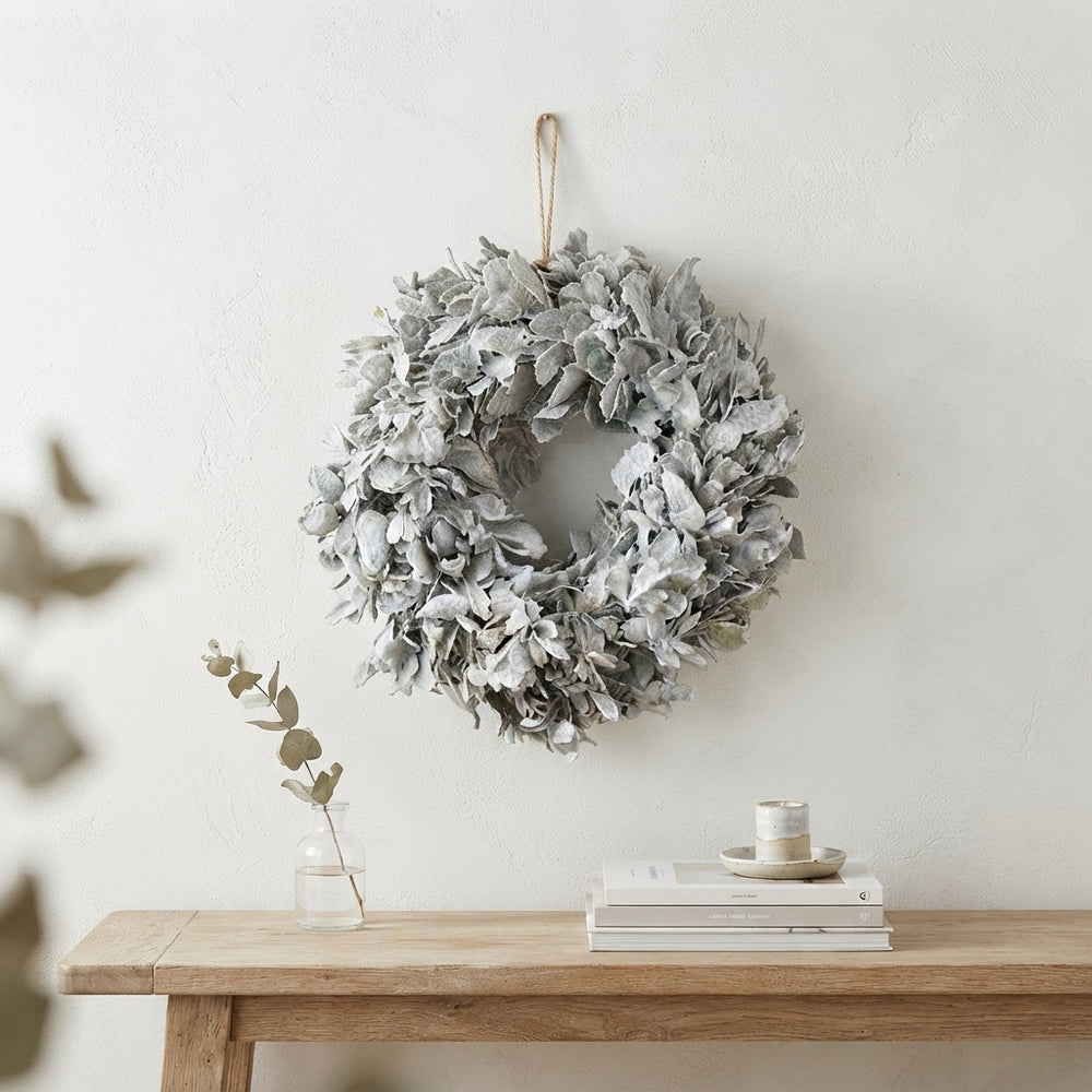 Antique White Wreath – 30cm