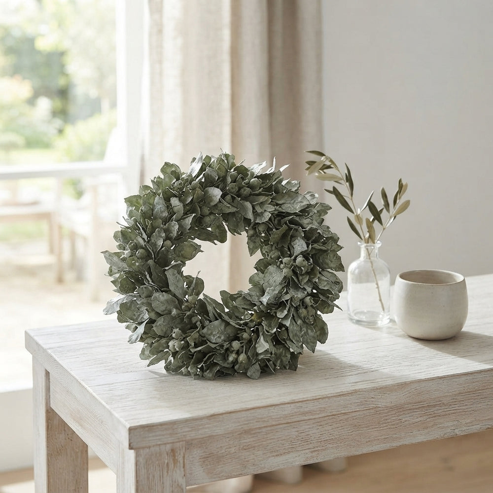 Antique Green Wax Oak Wreath – 20cm